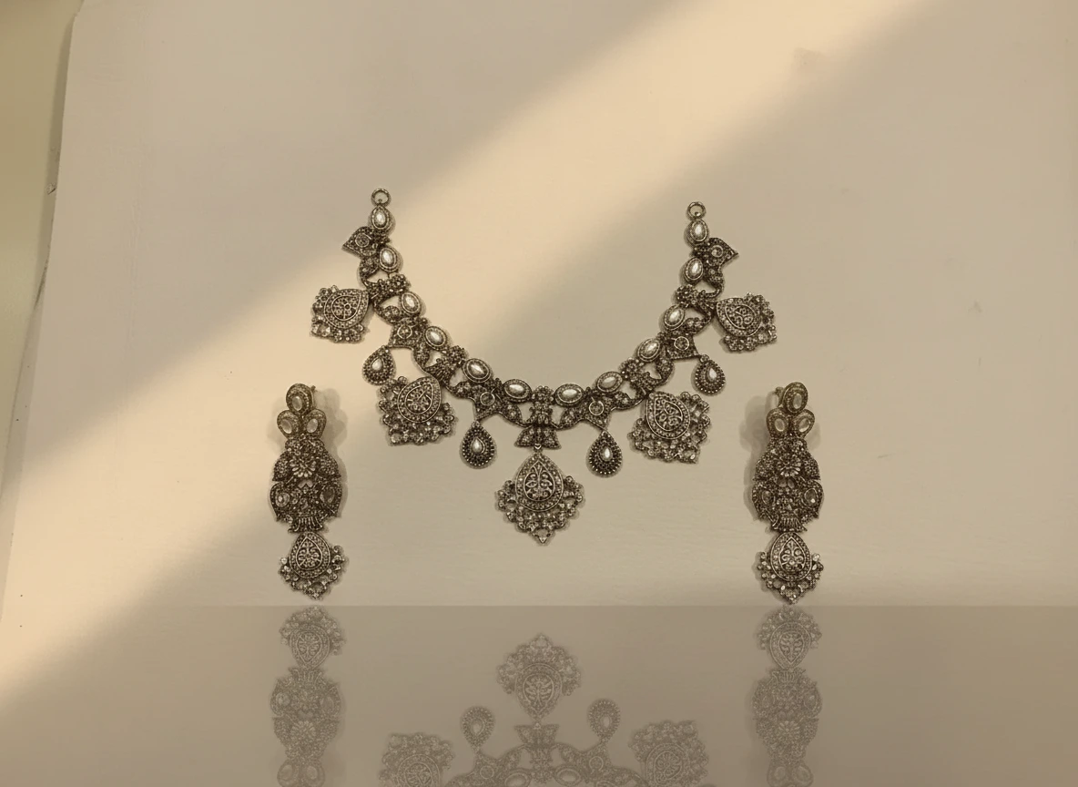 Gulisthān Mother of Pearl Set