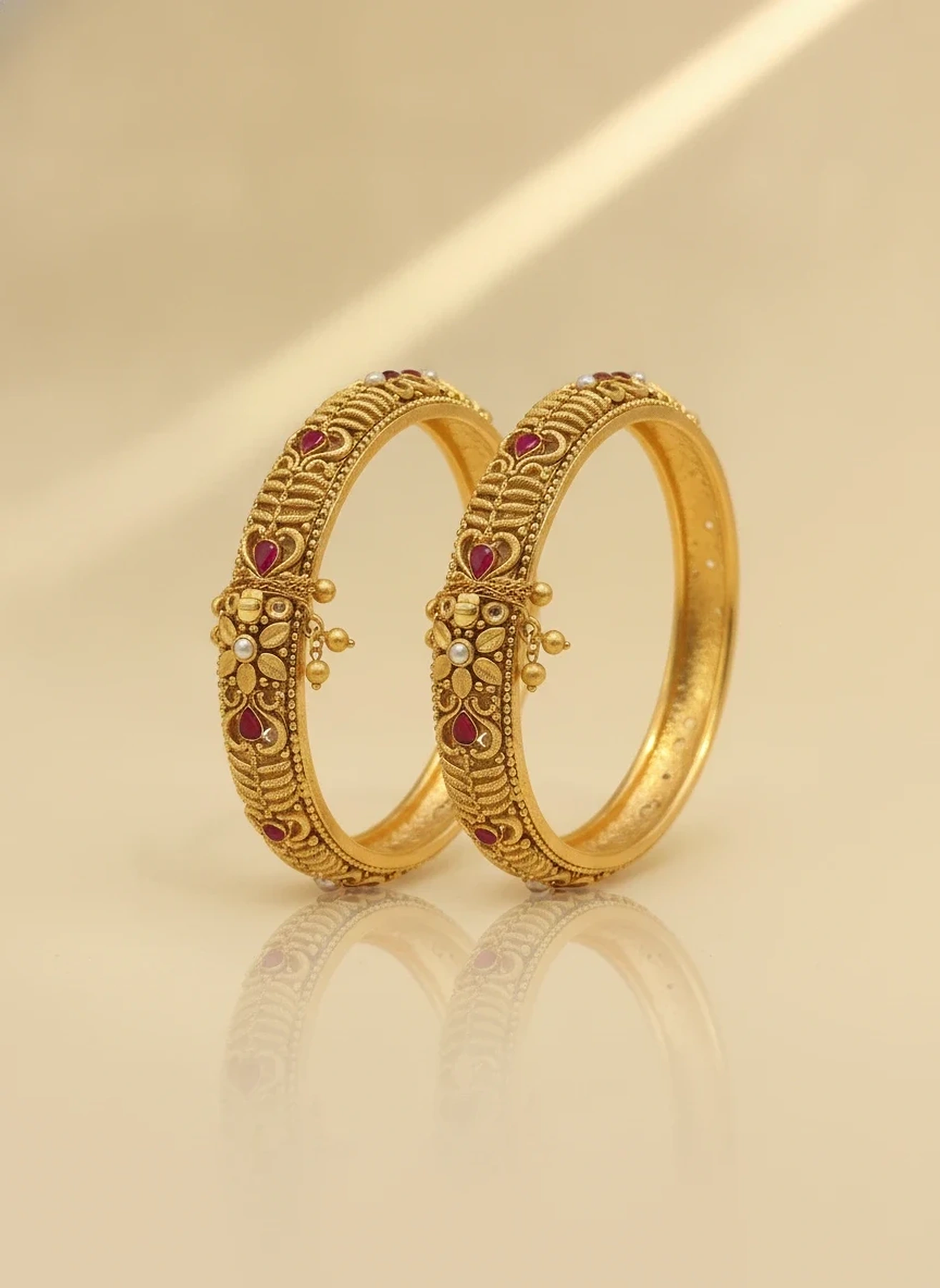 Gulshan Kara Pair