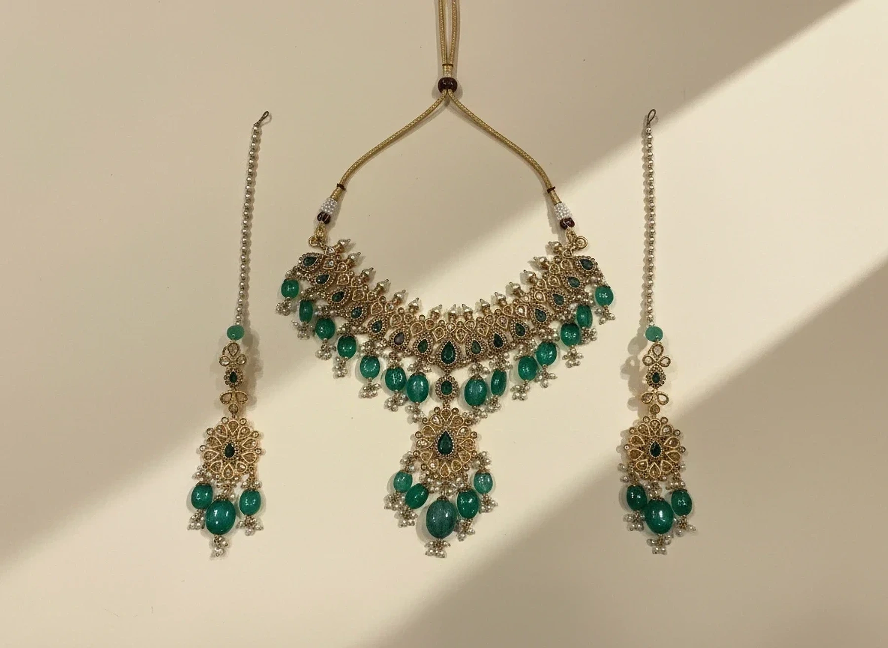 Antique Emerald Bridal Suite